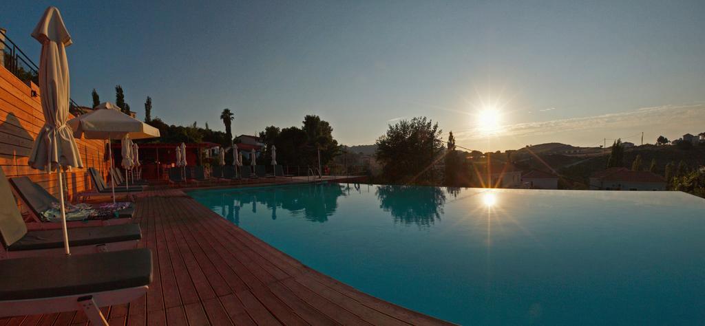 Belvedere Aeolis Hotel Mithimna Buitenkant foto