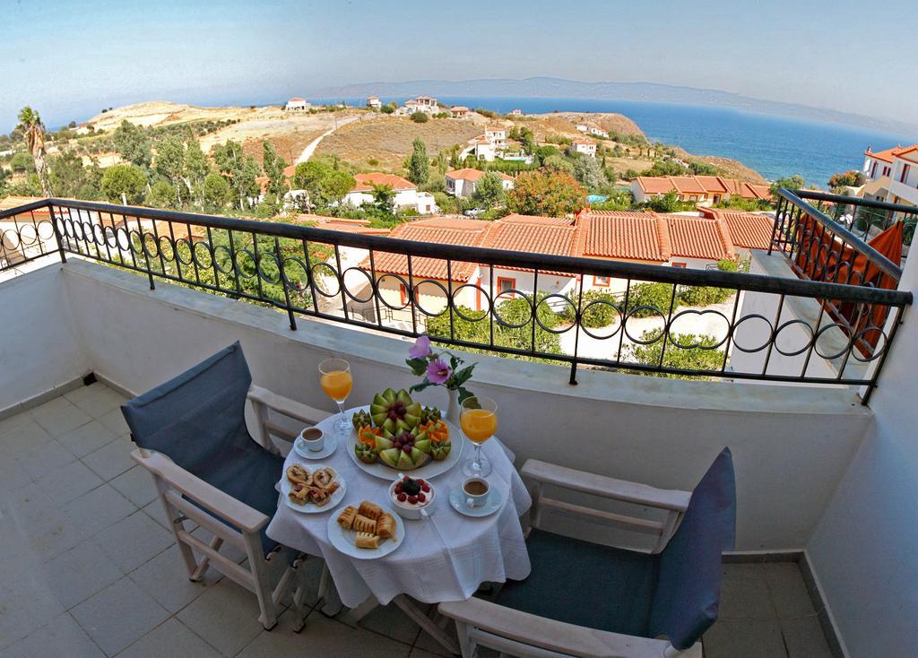 Belvedere Aeolis Hotel Mithimna Buitenkant foto